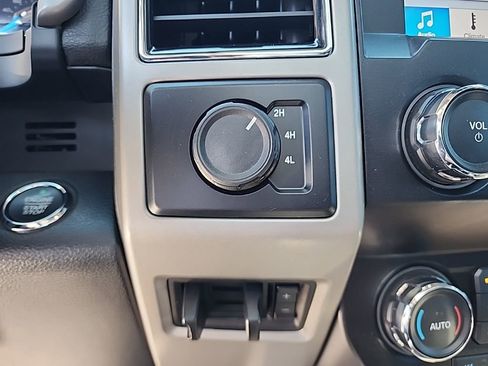 Used 2019 Ford F350 Lariat w/ Lariat Ultimate Package image 11