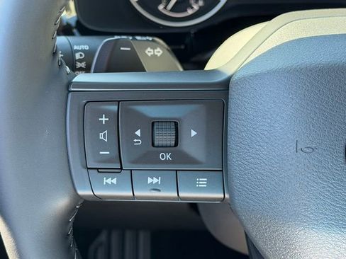 New 2026 Nissan Pathfinder SV AWD/4WD image 13