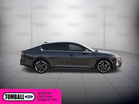 Used 2025 Kia K4 GT-Line w/ GT-Line Premium Package image 8