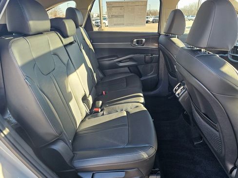 New 2026 Kia Sorento S image 9