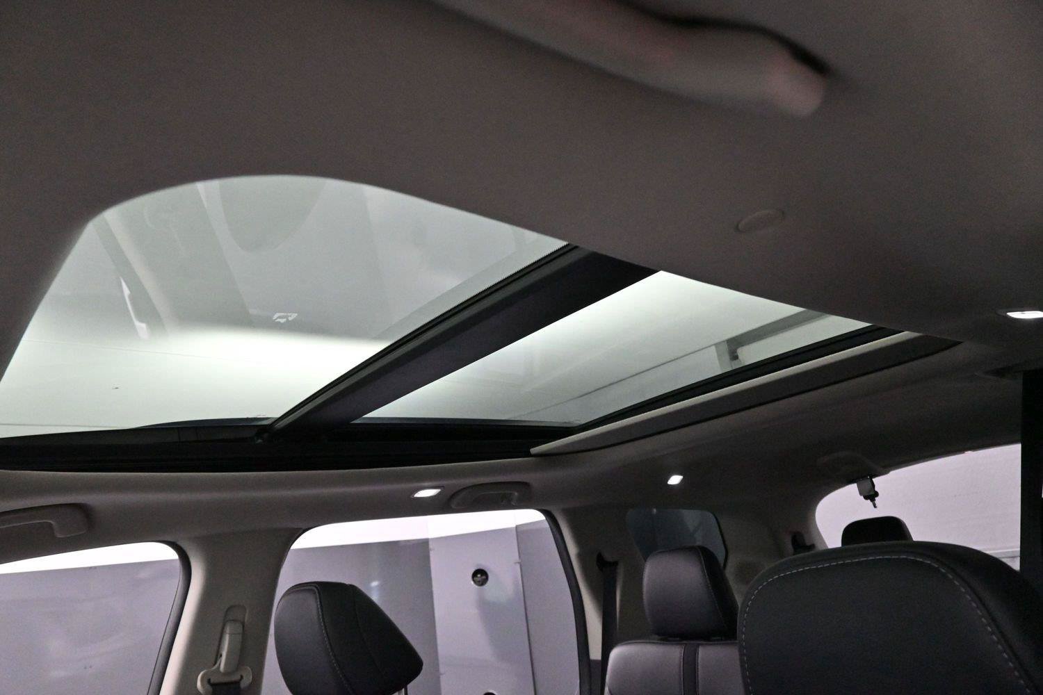 Used 2024 Honda Pilot Touring image 29