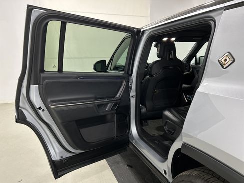 Used 2024 Rivian R1S Adventure AWD/4WD image 17
