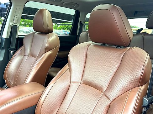 Used 2019 Subaru Ascent Touring w/ Popular Package #3 AWD/4WD image 14