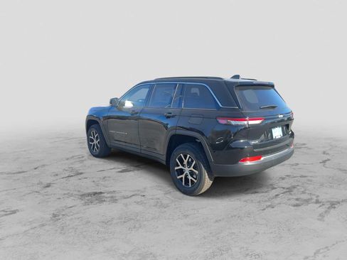 New 2025 Jeep Grand Cherokee Limited image 6