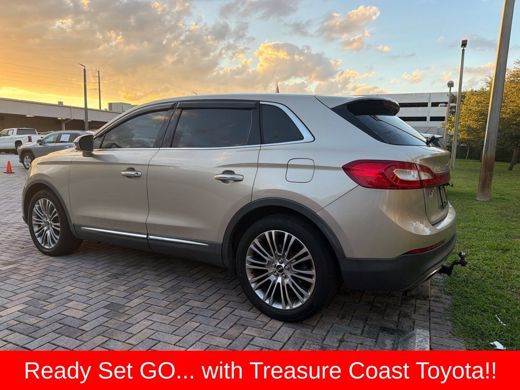 Used 2017 Lincoln MKX Reserve FWD image 6