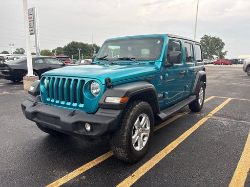 Used 2019 Jeep Wrangler Unlimited Sport S AWD/4WD image 1