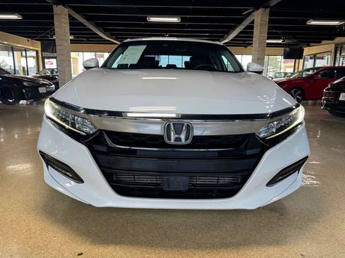 Used 2018 Honda Accord EX image 2
