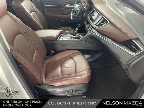 Used 2018 Buick Enclave Avenir w/ Avenir Technology Package image 54