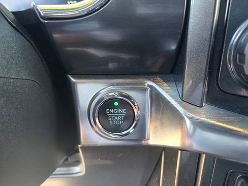 Certified 2022 Ford F150 Lariat AWD/4WD image 18