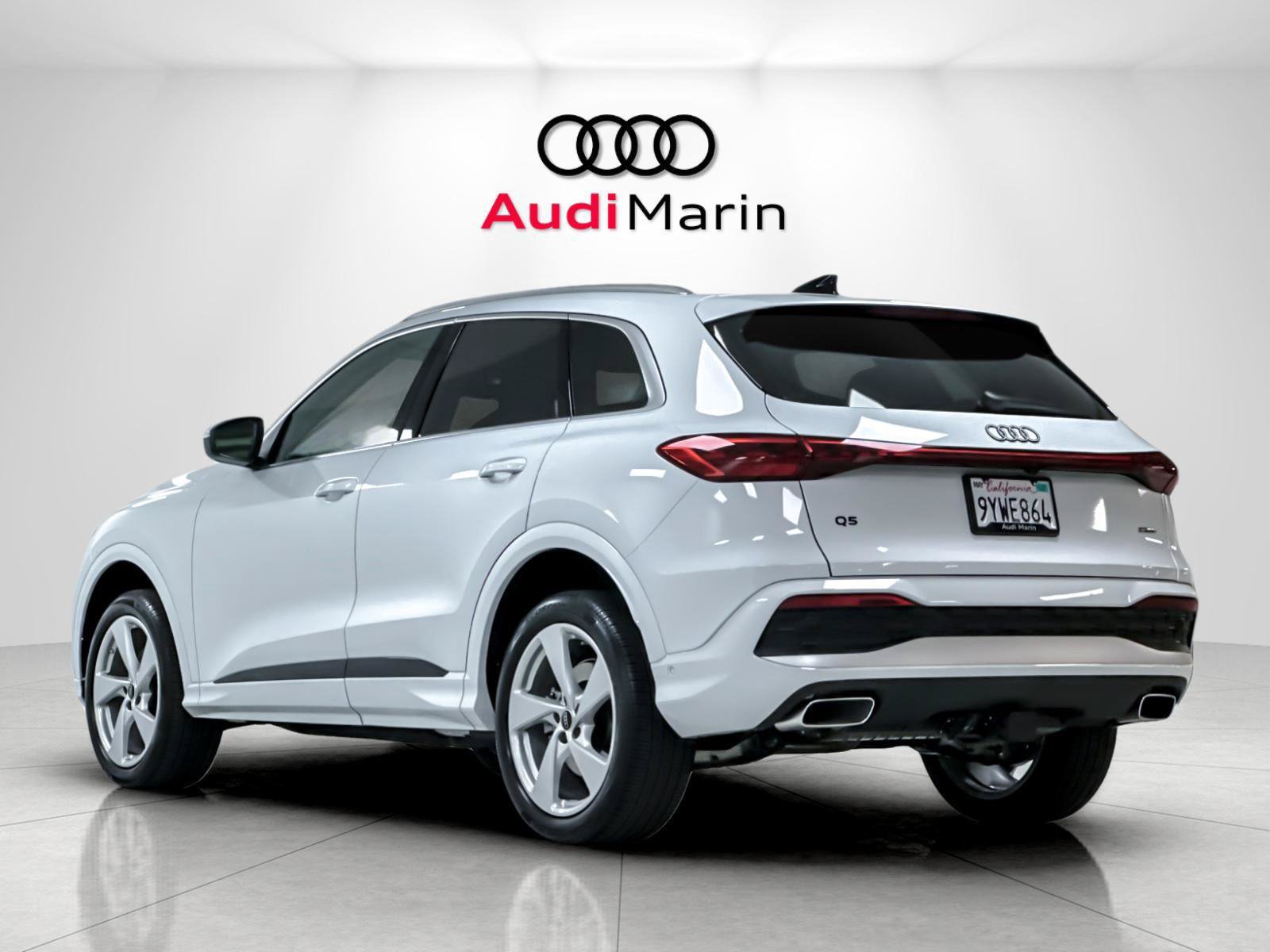 Used 2025 Audi Q5 Premium Plus AWD/4WD image 3