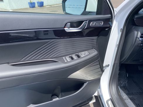 Used 2025 Hyundai Palisade Calligraphy image 16