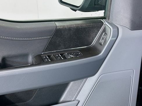 Used 2022 Ford F150 XLT w/ Equipment Group 302A High image 18