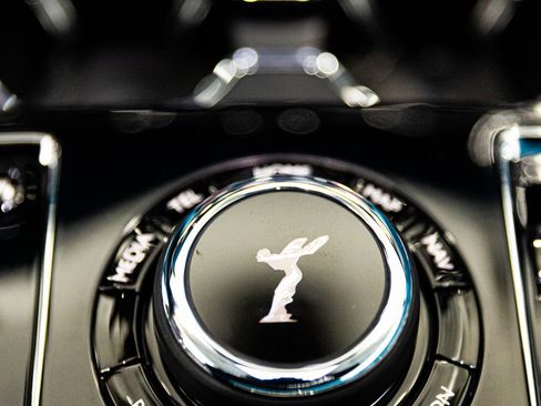 Certified 2024 Rolls-Royce Spectre w/ Spectre Launch Package image 32