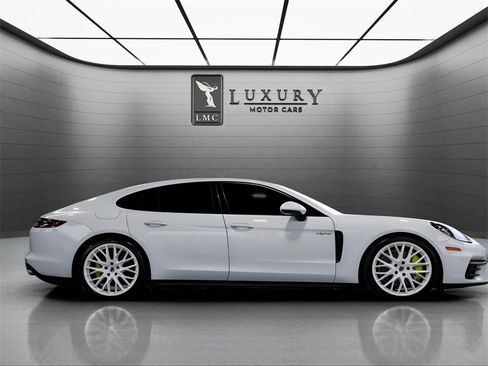 Used 2020 Porsche Panamera 4 image 3