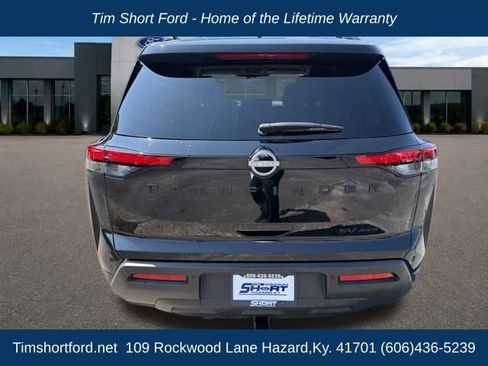 Used 2024 Nissan Pathfinder SV w/ Lighting Package (N92) AWD/4WD image 6