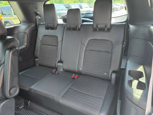 Used 2024 Nissan Pathfinder Rock Creek AWD/4WD image 11