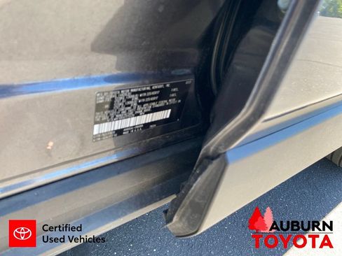 Certified 2025 Toyota RAV4 LE AWD/4WD image 32