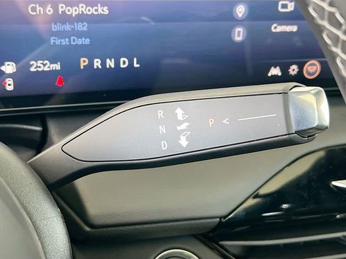 New 2026 Buick Enclave Avenir w/ Super Cruise Package image 12