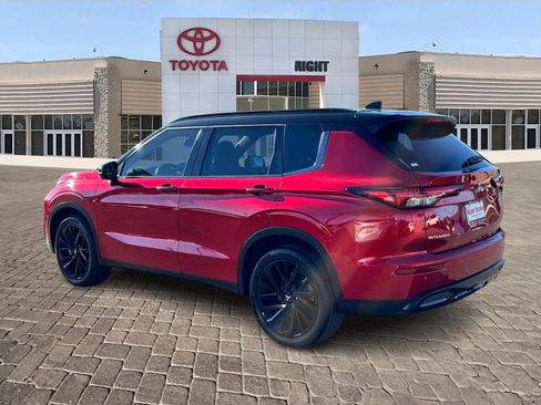 Used 2024 Mitsubishi Outlander SEL image 4