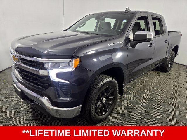 Used 2023 Chevrolet Silverado 1500 LT AWD/4WD image 3