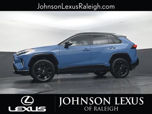 Used 2025 Toyota RAV4 XSE w/ Weather Package AWD/4WD image 22