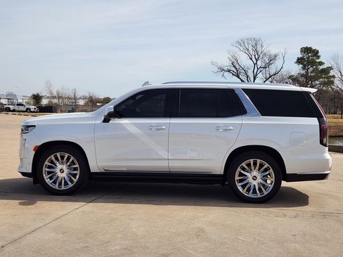 Certified 2024 Cadillac Escalade Premium Luxury w/ Performance Package image 4