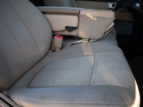 Used 2011 Ford F150 XLT w/ XLT Chrome Pkg image 30