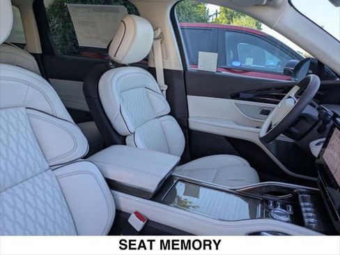 New 2026 Lincoln Nautilus Black Label image 14