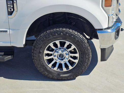 Used 2022 Ford F250 Lariat AWD/4WD image 9