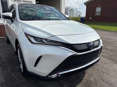 Used 2024 Toyota Venza Limited image 49