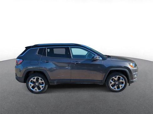 Certified 2019 Jeep Compass Limited image 9