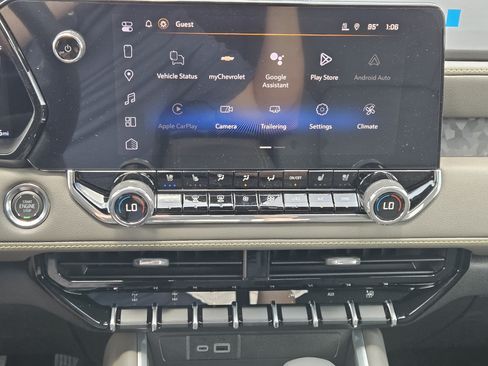 New 2026 Chevrolet Colorado ZR2 w/ Technology Package AWD/4WD image 12
