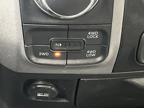 Used 2019 RAM 1500 Express w/ Express Value Package image 12