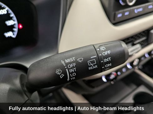 Certified 2023 Honda HR-V LX image 25