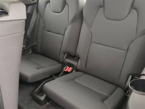 Certified 2026 Volvo XC90 B6 Plus w/ Protection Package Premier image 20