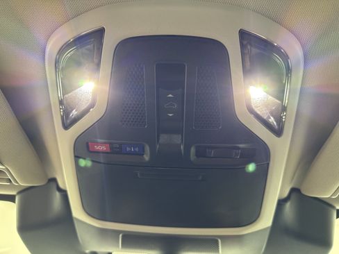 Used 2025 Subaru Outback Limited image 26