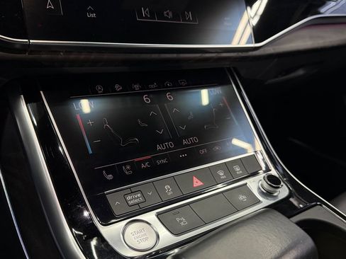 Used 2019 Audi Q8 Premium Plus w/ Premium Plus AWD/4WD image 23