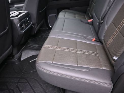 Used 2025 Chevrolet Silverado 2500 High Country w/ High Country Premium Package AWD/4WD image 21