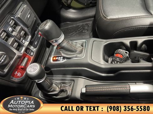Used 2021 Jeep Wrangler Unlimited Rubicon AWD/4WD image 37