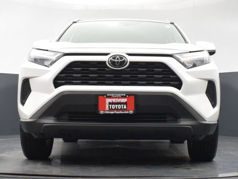 Used 2025 Toyota RAV4 XLE AWD/4WD image 29