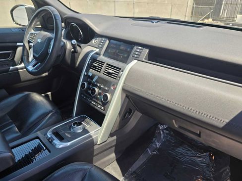 Used 2016 Land Rover Discovery Sport HSE AWD/4WD image 11