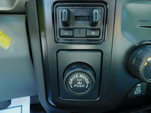 Used 2023 Ford F250 XL image 24