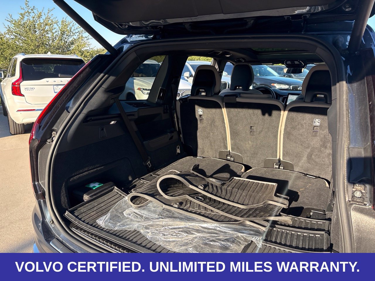 Certified 2026 Volvo XC90 B6 Plus w/ Protection Package Premier AWD/4WD image 12
