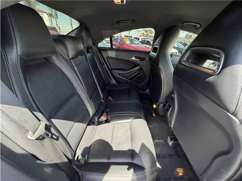 Used 2018 Mercedes-Benz CLA 250 image 26