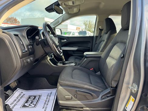 Used 2018 GMC Canyon SLE image 15