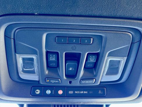 Used 2023 GMC Sierra 1500 Denali Ultimate image 43