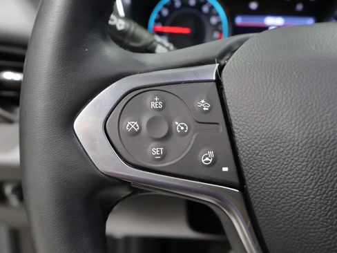 Used 2023 Chevrolet Traverse LT AWD/4WD image 37