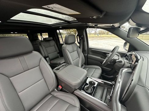 New 2026 Chevrolet Suburban RST w/ RST Capability Package image 21