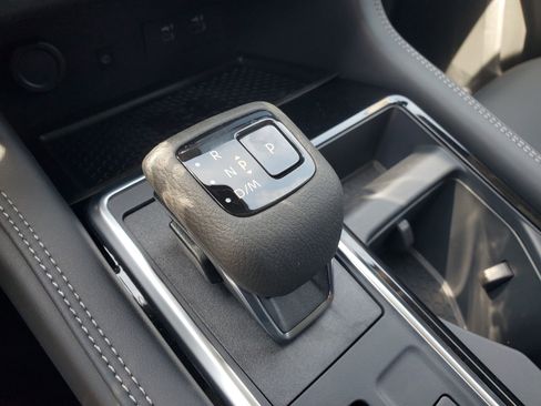 New 2025 Nissan Pathfinder Platinum image 38