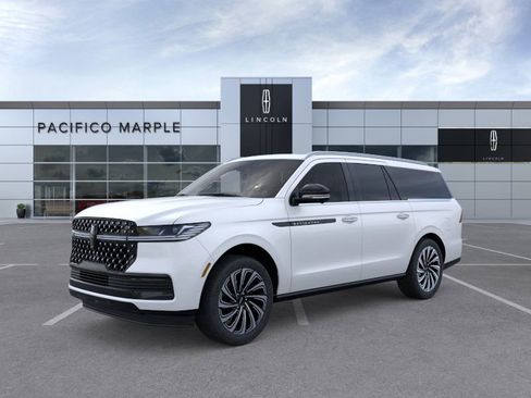 New 2025 Lincoln Navigator L Black Label image 1